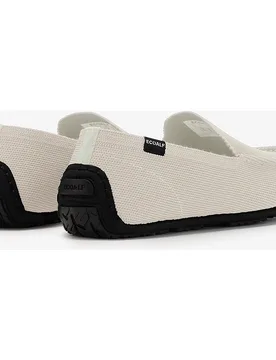 Mocasines de hombre con refuerzo en talón y discreto logotipo lateral - Ecoalf - FashionsVida