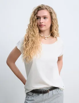 Camiseta de mujer con cuello olla lisa flame - Green Coast - FashionsVida