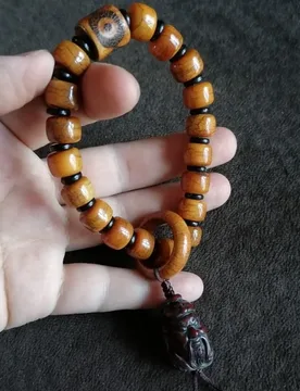 A set bone Buddhist beads collected from Tibetan region paired with three-eyed dzi bead cow horn Guan Gong - Aliexpress - FashionsVida