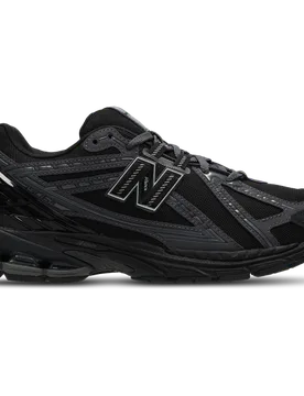 R Men's Sneakers - Black - Size 7.5 - Mesh/Synthetic - Black - Size: 7.5 - New Balance - FashionsVida