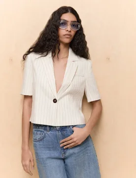 Chaqueta corta de mujer cuello solapa - Easy Wear - FashionsVida