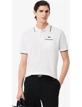 Polo de hombre corte clásico con detalle en el bolsillo de manga corta - Lacoste - FashionsVida