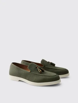 Herren Texturierter Slipper Aus PU Mit Quaste Olive Größe 43 - boohooMAN - FashionsVida
