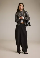 Taillierter Kunstleder-Blazer mit gravierten Knöpfen Khaki S