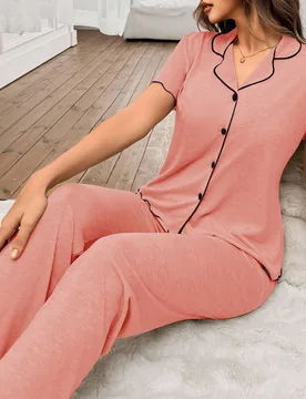 Conjunto de top de manga corta y pantalones de punto rosa suave, suelto y romántico para mujer, casual y cómodo para el verano L - Shein - FashionsVida
