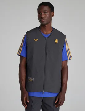Manchester United Terrace Icons Vest S - Adidas - FashionsVida