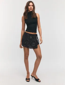 Bestickter Mini-Pareo-Hosenrock Schwarz XS - Stradivarius - FashionsVida