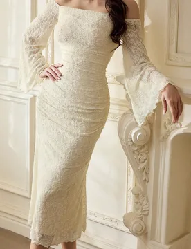 Vestido ajustado de encaje de flores de malla con hombros descubiertos, estilo vintage elegante de punto jacquard para mujer. Atuendo casual para vaca - Shein - FashionsVida