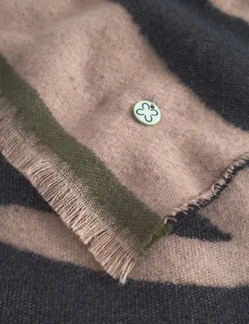 Codello Schal mit Zitat Mehrfarbig - Codello - FashionsVida