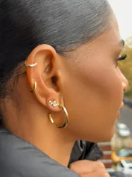 Mijelle Wavy Hoops Gold M