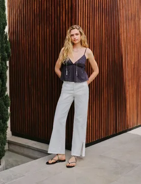 Top de mujer con tirantes y tachas - Green Coast - FashionsVida