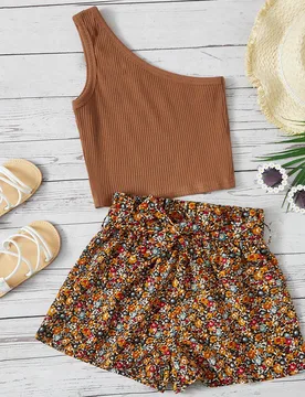 Top De Niña Preadolescente Con Un Hombro Y Pantalones Cortos Con Cinturón Y Estampado Floral Pequeño 8Y - Shein - FashionsVida