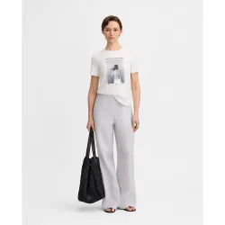 Camiseta de mujer con bordado