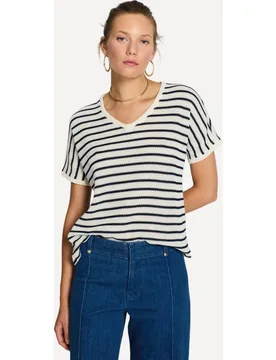 Camiseta de mujer cuello pico y manga caída - Escorpion - FashionsVida