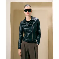 Cazadora biker efecto piel de mujer
