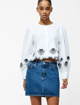 Womens White Cotton Embroidered Long Sleeve Grandad Collar Scalloped Hem Cropped Shirt - Size Small - French connection - FashionsVida