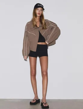 Mini-Shorts mit Umschlag Schwarz XS - Stradivarius - FashionsVida