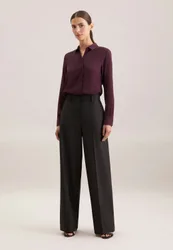 Gerade Hose mit Bügelfalten aus einer Wollmischung Schwarz 44