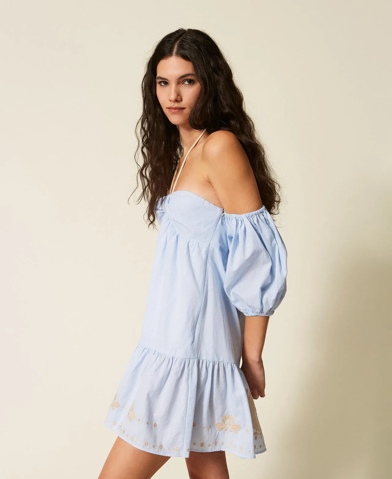 Robe courte rayée avec broderie et manches - Actitude by Twinset - FashionsVida