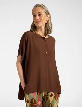Camiseta de mujer mangas kimono con botones joya cierre frontal con botones dorados y aberturas laterales - Elena Miró - FashionsVida