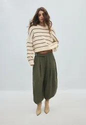 Gestreifter Cropped-Strickpullover Vanille M