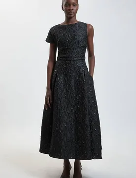 Women's Jacquard Asymmetric Sleeve Midi Dresss in Black Size: 18 - Black - Size: 18 - Karen millen - FashionsVida