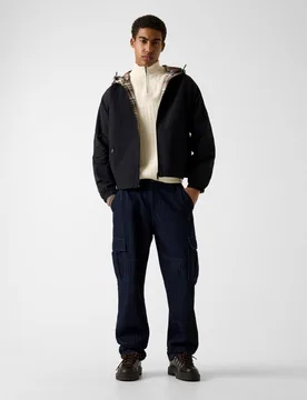 Chaqueta con capucha de hombre - Guess - FashionsVida
