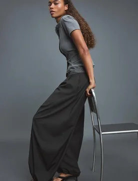 Pumphose mit Bindegürtel Schwarz 40 - Stradivarius - FashionsVida