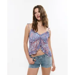 Top de mujer estampado con volantes