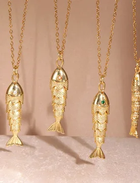 Pieza Collar de diseño personalizado de nicho de moda de alta gama, collar con colgante de pez koi móvil de oro de 18k, pez móvil 3D, adecuado para - Shein - FashionsVida