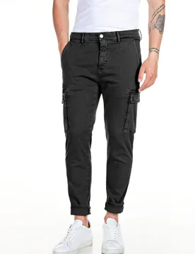 Pantalón de hombre tipo cargo slim fit - Replay - FashionsVida