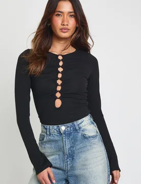 Womens Keyhole Detailed Long Sleeve Top With Ring Trims - Black - Size 6 Uk - Boohoo - FashionsVida