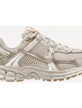 Zapatillas de Casual de mujer W ZOOM VOMERO 5 - Nike - FashionsVida