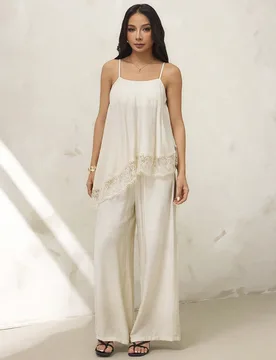 Conjunto de 2 piezas para mujer con top de camisola elegante bohemio con ribete de encaje y pantalones de pierna ancha, beige, para verano, fiesta de - Shein - FashionsVida