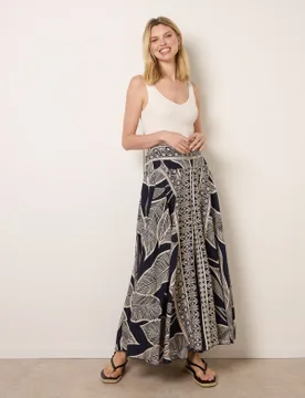 Deep Waist Extra Wide Flowy Trousers - M/L / NAVY - female - Blue Vanilla - FashionsVida