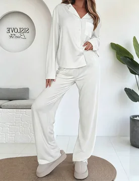 Conjunto de 2 piezas cómodo para mujer de otoño/invierno, blusa de manga larga con cuello y abotonadura sencilla, y pantalón recto, de unicolor, es - Shein - FashionsVida