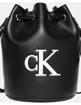 Bolso mujer estilo camera - Calvin Klein Jeans - FashionsVida