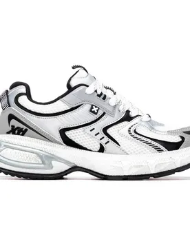 Xti Sneaker 15750 White EU 43 - Xti - FashionsVida