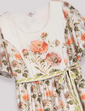Vestido midi con escote redondo manga corta y estampado floral - Niza - FashionsVida