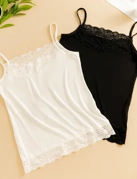 Piezas Camiseta de tirantes con encaje y floral como ropa interior, prenda exterior versátil para mujeres - Shein - FashionsVida