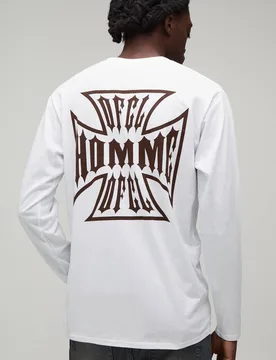 Herren Weißes Regulär Geschnittenes Langarm-Oberteil Mit Kreuz-Grafik White Größe Medium - boohooMAN - FashionsVida