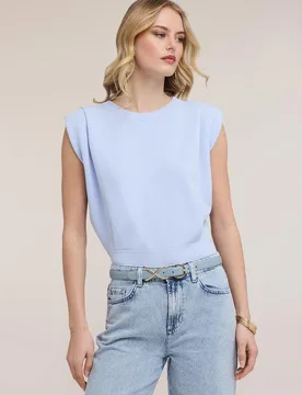 Jersey de mujer corto con tirantes modelo corto con ajuste boxy y tirantes internos - Motivi - FashionsVida